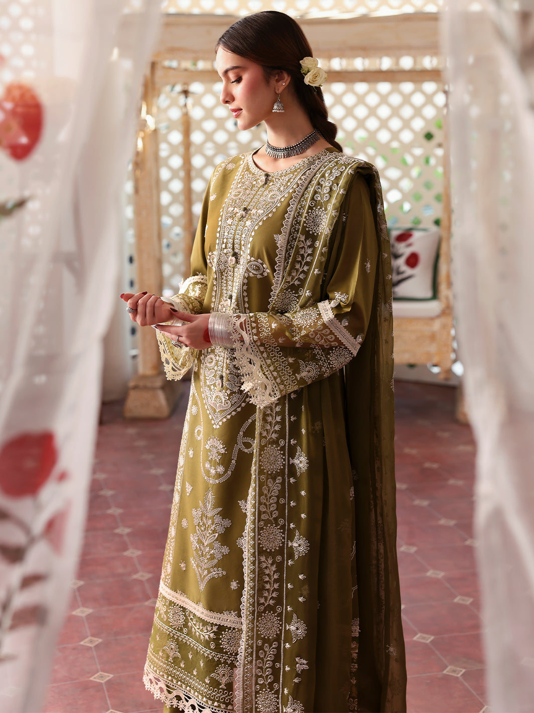 MR 590-3 Piece Unstitched Fully Embroidered Lawn Fabric, Embroidered Lawn Shawl