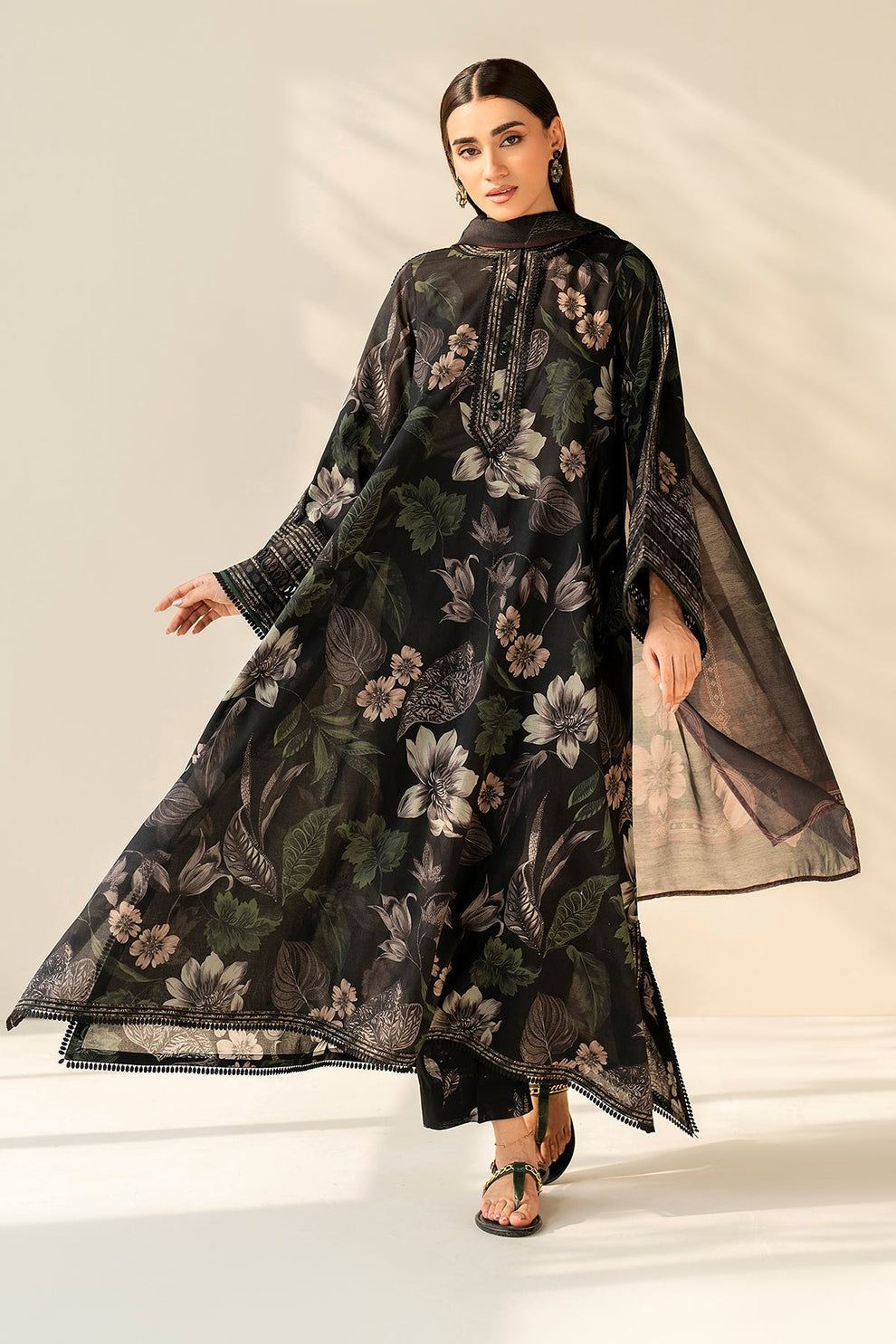 3 Piece - Unstitched Digital Printed Khaddar Fabric BQ-33