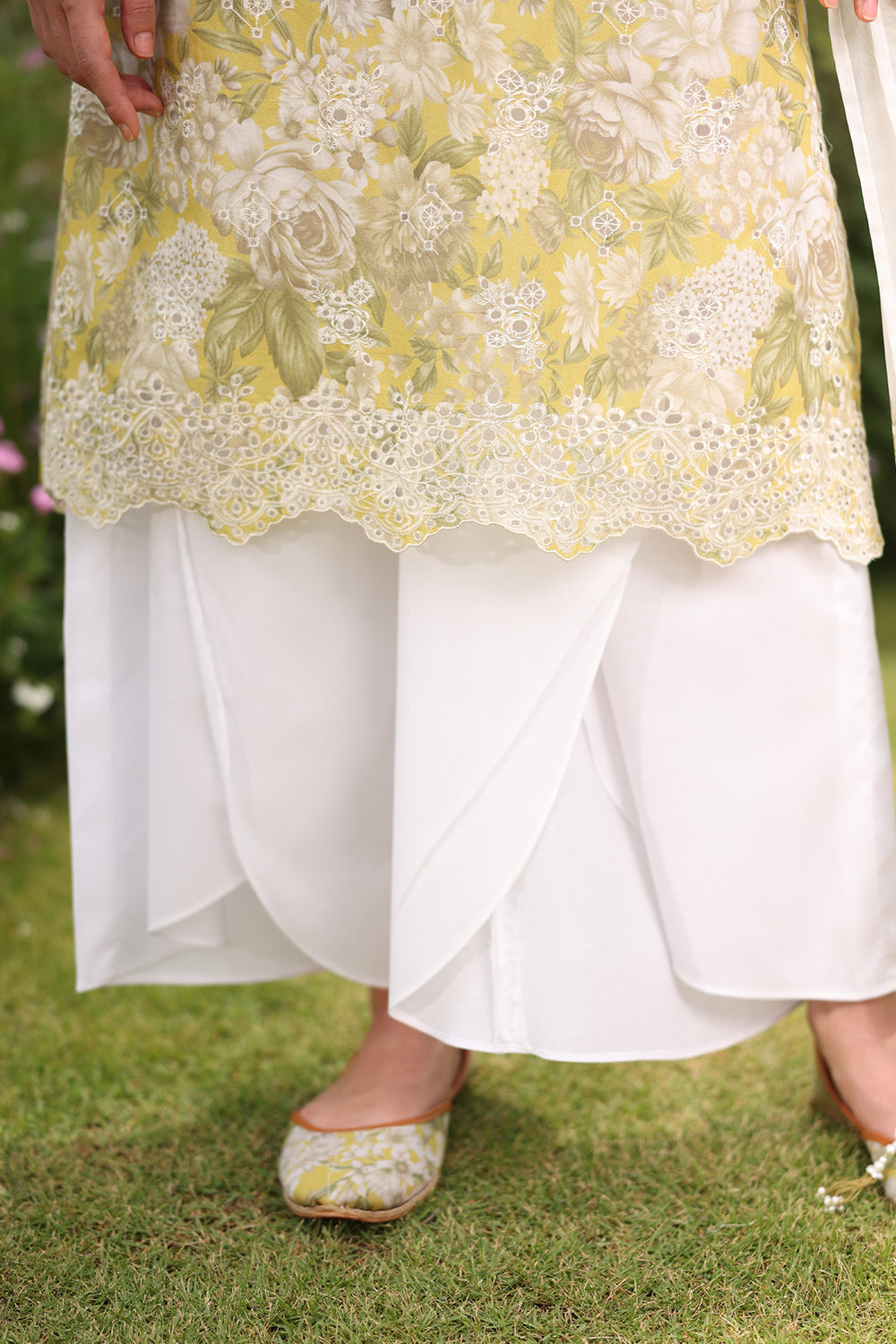 BQ 203-3 Piece - Unstitched Printed Lawn Fabric