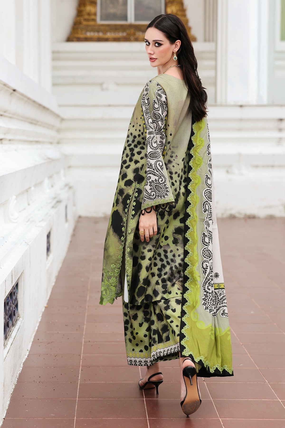 3 Piece - Unstitched Digital Printed Khaddar Fabric With Embroidered Laces