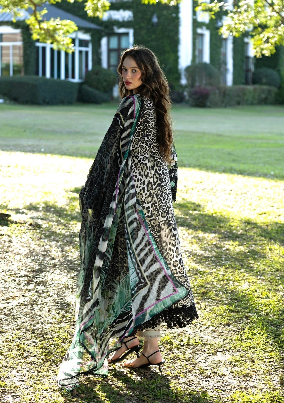 EL 204-3 Piece - Unstitched Printed Lawn Fabric