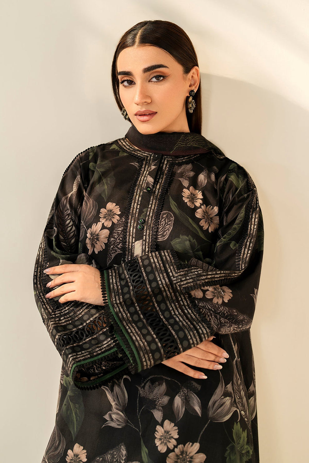 3 Piece - Unstitched Digital Printed Khaddar Fabric BQ-33
